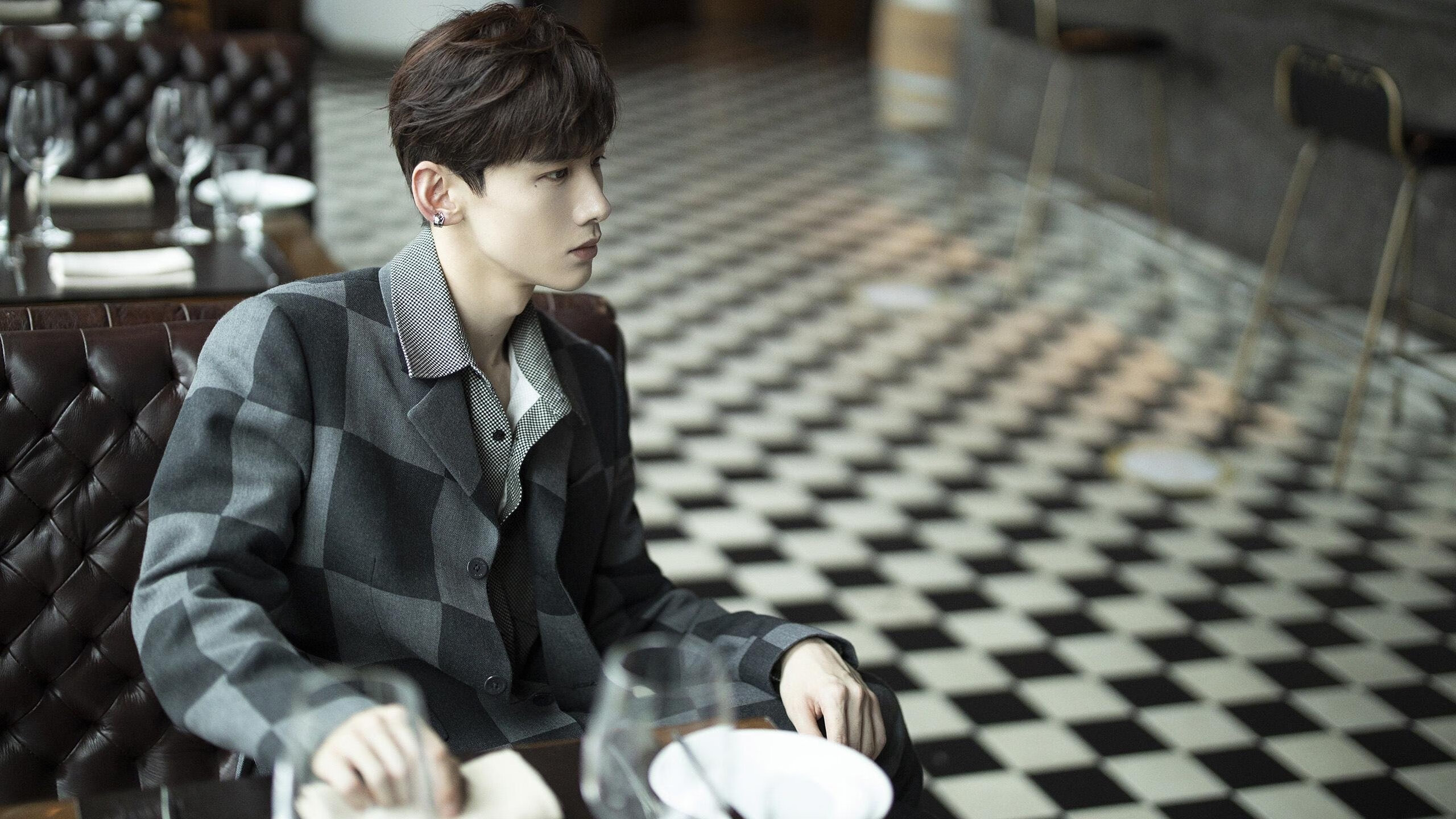 开云体育app官网-勇士新秀控卫季前赛表现亮眼，勇士新秀顺位